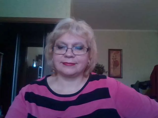 Live sex webcam photo for LOLA88888 #271086857