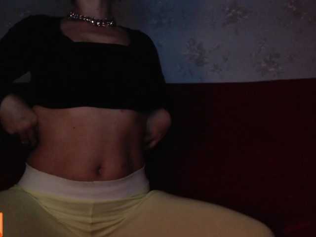 Live sex webcam photo for GabyHot #271077807