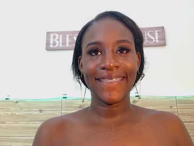 Live sex webcam photo for ebonnyhot #271090250