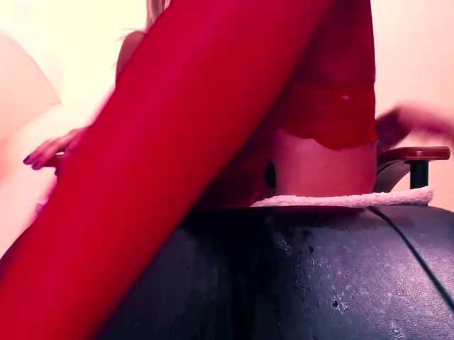 Live sex webcam photo for xAbama #271078091