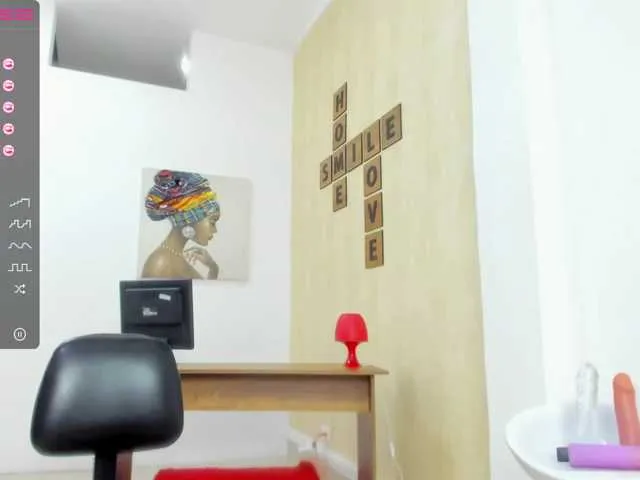 Live sex webcam photo for elensweet18 #271078211