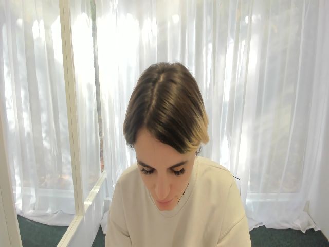 Live sex webcam photo for SashaaWild #271084145