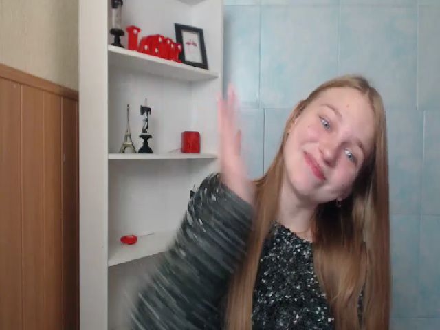 Live sex webcam photo for SshyTeen #271083553