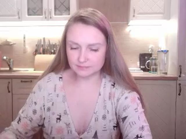 Live sex webcam photo for JaneGrey111 #271087181