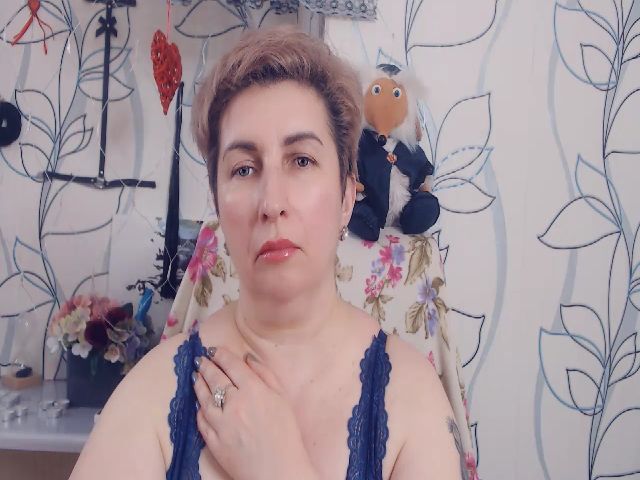Live sex webcam photo for DepravedMadam #271084342
