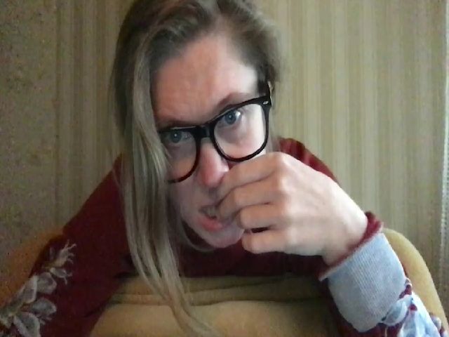 Live sex webcam photo for A_Girlie #271085554