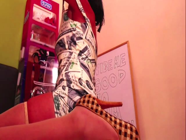 Live sex webcam photo for JoMonik #271084060