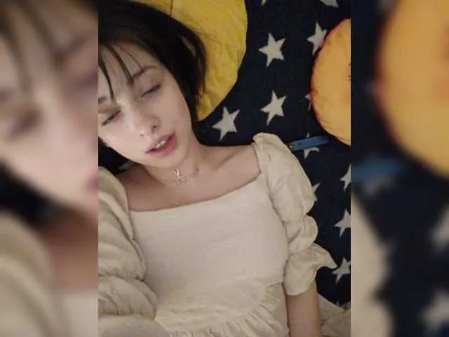 Live sex webcam photo for Shel-inna #271077536