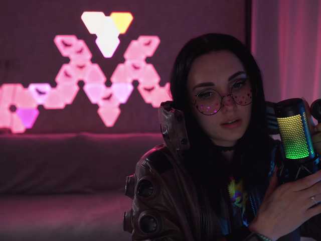 Live sex webcam photo for MalinaBo0m #271089843