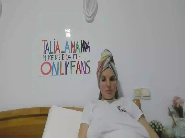 Live sex webcam photo for Talia_Amanda #271092254