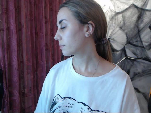Live sex webcam photo for CloverTesla #271089730