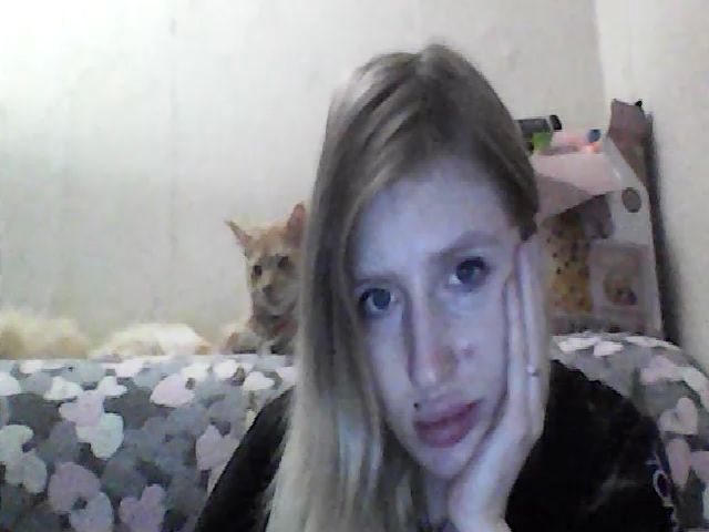 Live sex webcam photo for GuiltyKitty #271085278