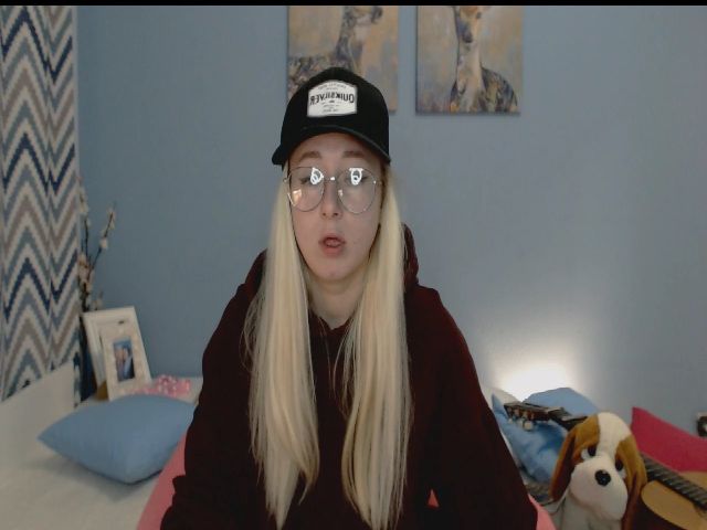 Live sex webcam photo for Anabel_Xoxo #271094664