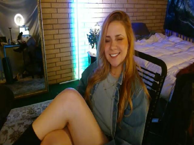 Live sex webcam photo for Sweetestlilly #271080579