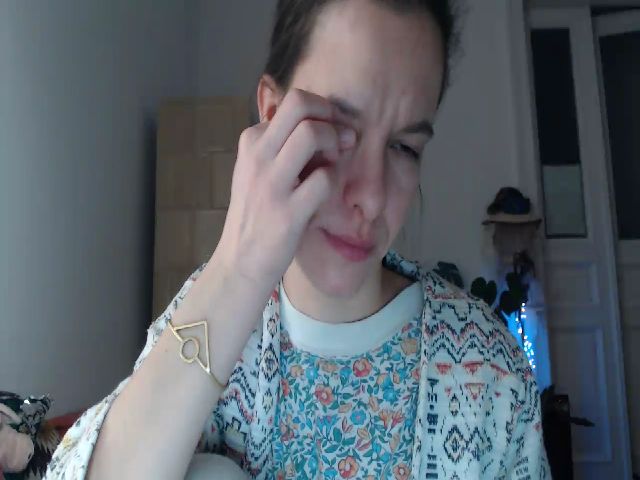 Live sex webcam photo for PetitePinkie #271094342