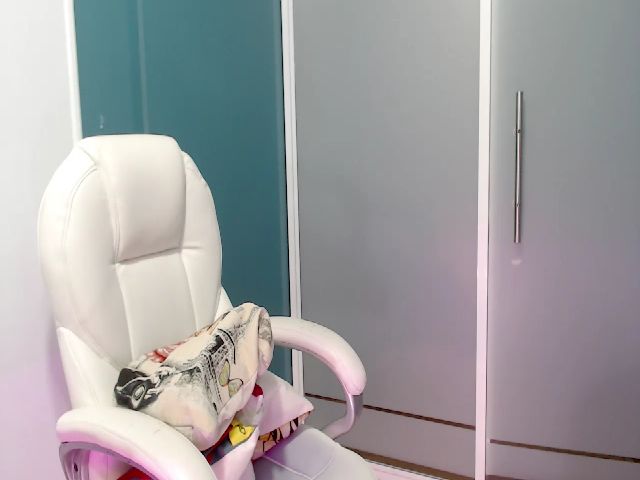 Live sex webcam photo for Liz_scarlett_ #271089601