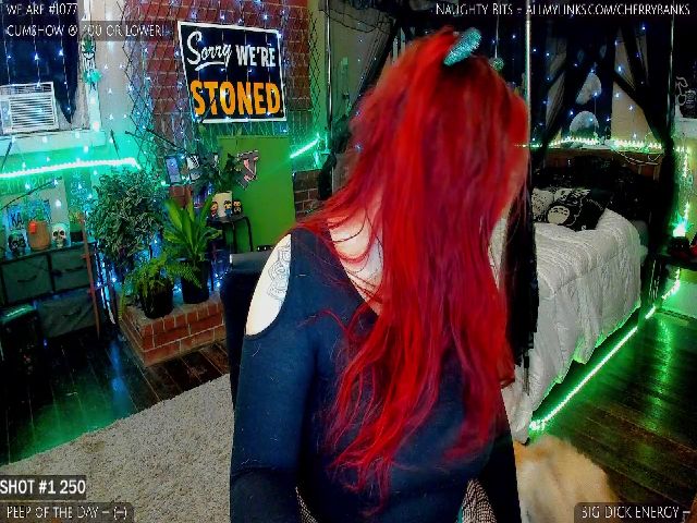 Live sex webcam photo for CherryBanks #271080323