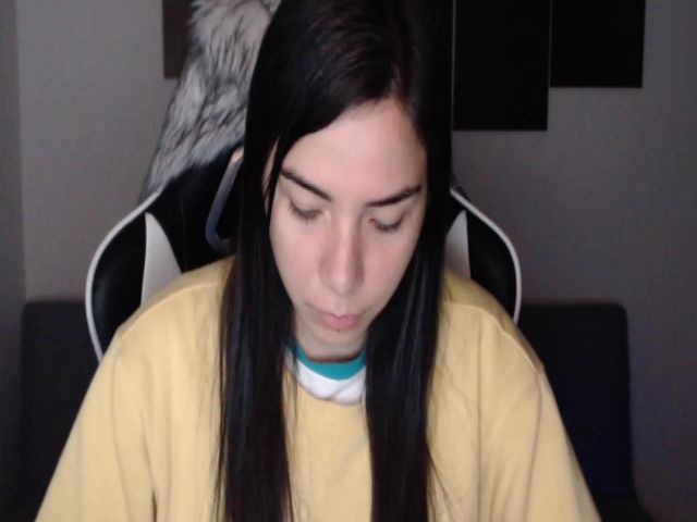 Live sex webcam photo for LycanGirl #271080329