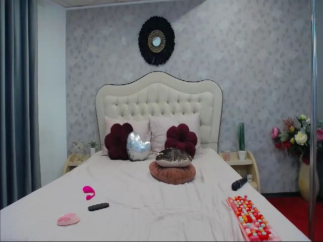 Live sex webcam photo for GracieCute #271084219