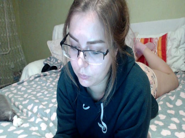 Live sex webcam photo for Scarlet_Johan #271089103