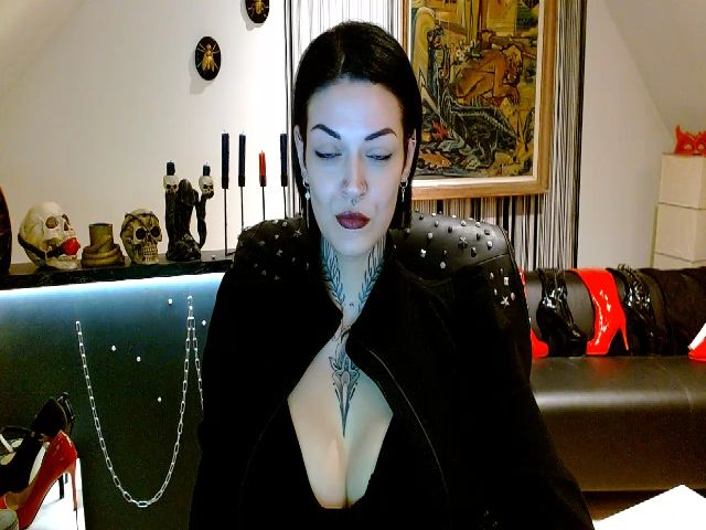 Live sex webcam photo for DaemonInk #271092718