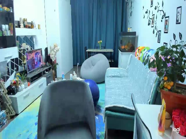 Live sex webcam photo for OneLife_ #271079385