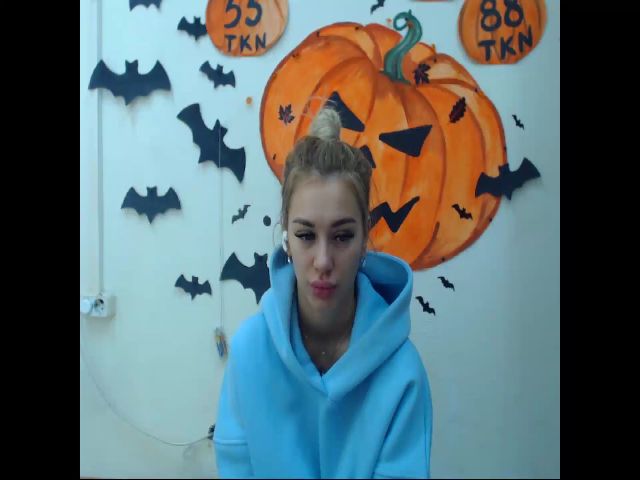 Live sex webcam photo for Likakisses #271080096