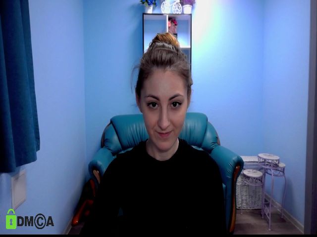 Live sex webcam photo for Tifany_Flin #271087033