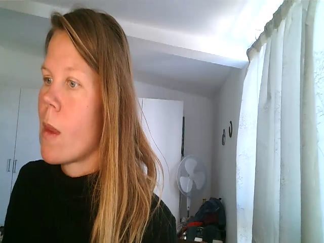 Live sex webcam photo for CallMeMaria #271087318