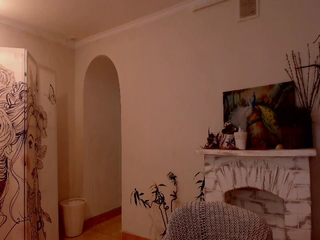Live sex webcam photo for LiliaCrania #271092152