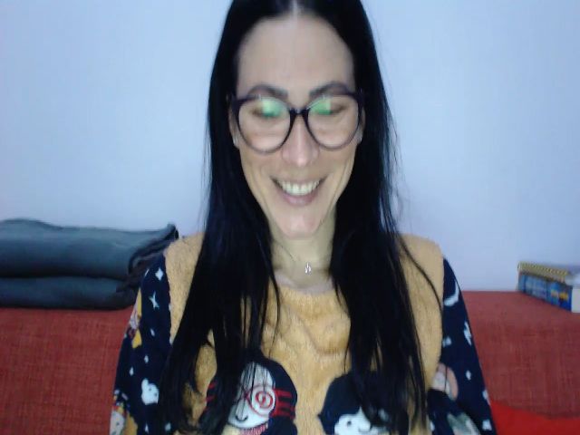 Live sex webcam photo for brunette_glam #271089681