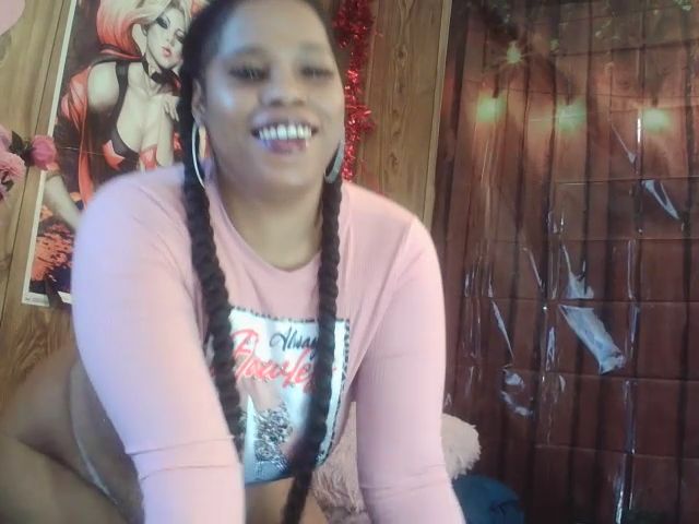 Live sex webcam photo for Pinkrackz100 #271089263