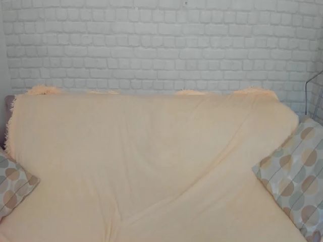 Live sex webcam photo for A1HotLady #271088932