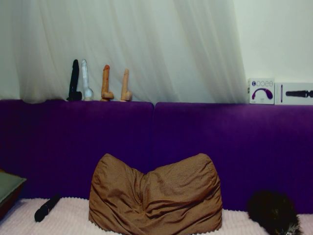 Live sex webcam photo for Olivia_Gracee #271081099