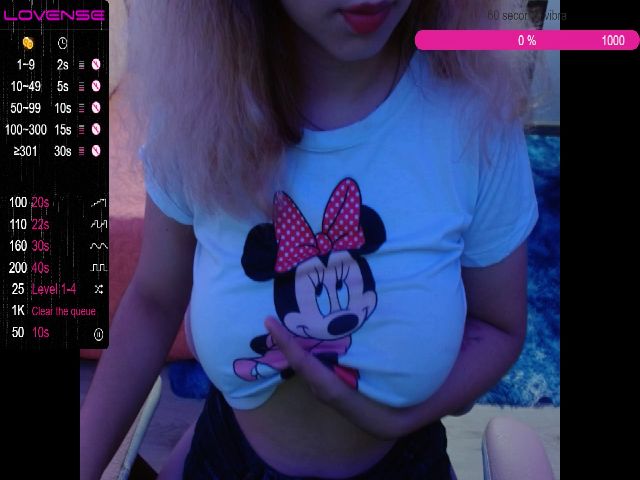 Live sex webcam photo for Wanda_3 #271085431