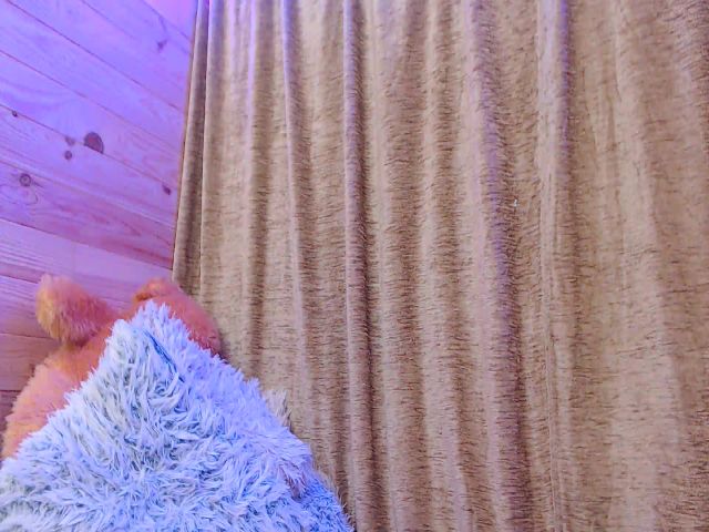 Live sex webcam photo for Blueflowery #271094737