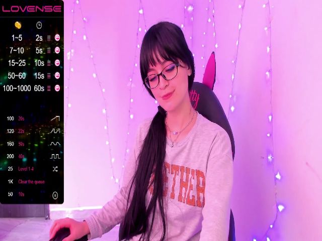 Live sex webcam photo for honeykitty__ #271088865