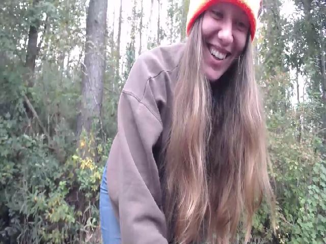 Live sex webcam photo for GirlOffGrid #271088824