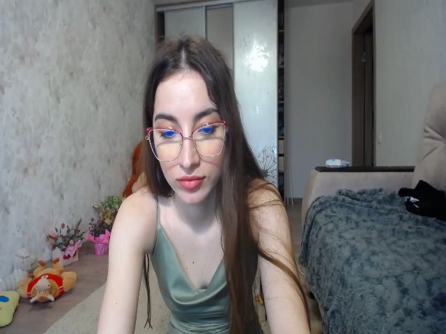 Live sex webcam photo for RunawayMilly #271082000