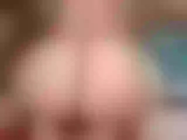 Live sex webcam photo for AdelleHot26 #271078234