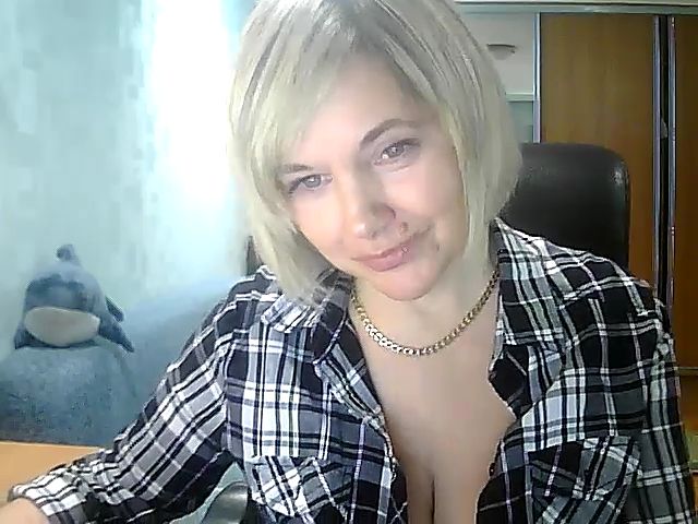 Live sex webcam photo for Vivid_Glance #271092647