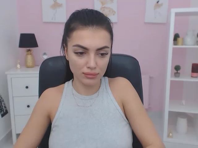 Live sex webcam photo for HanaSamuel #271083335