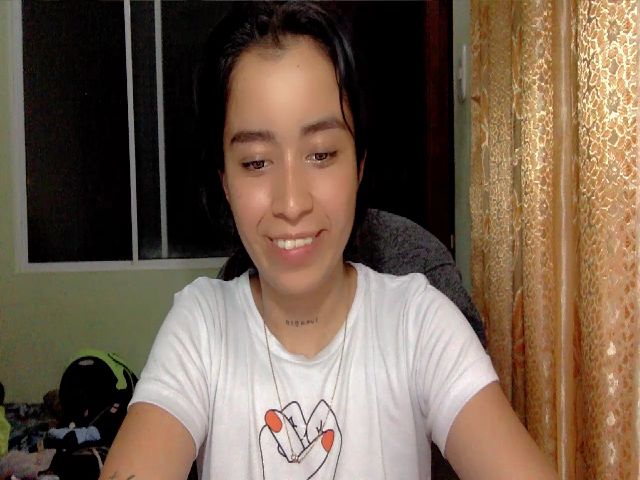 Live sex webcam photo for tinquerbell69 #271080798