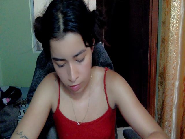 Live sex webcam photo for tinquerbell69 #271093778