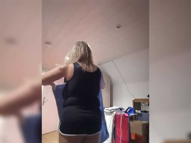 Live sex webcam photo for JennaDeluxe #288022510