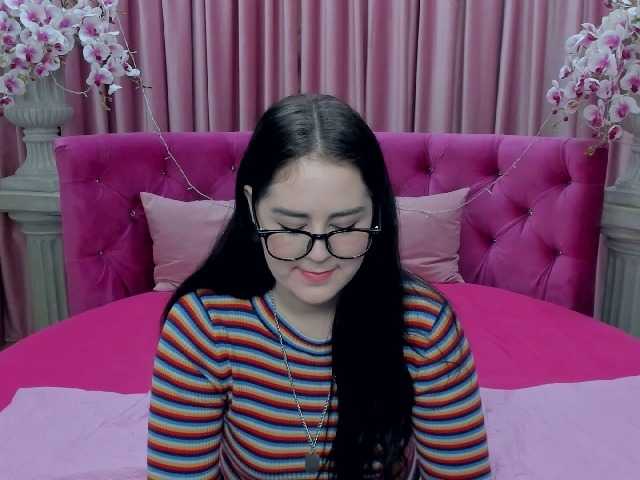 Live sex webcam photo for SindySmitt #271086277