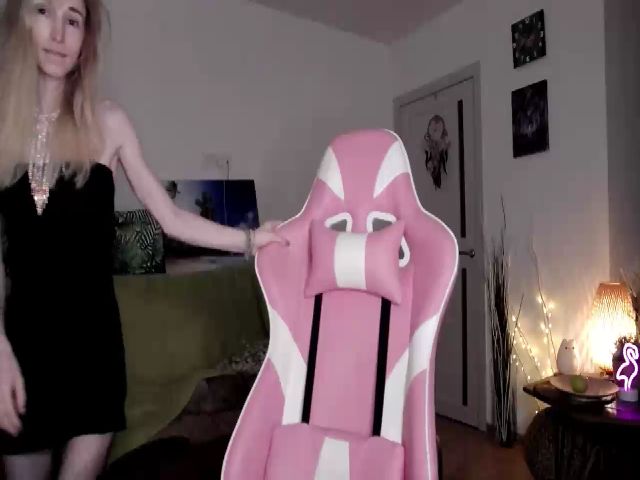 Live sex webcam photo for Alielli #271093732