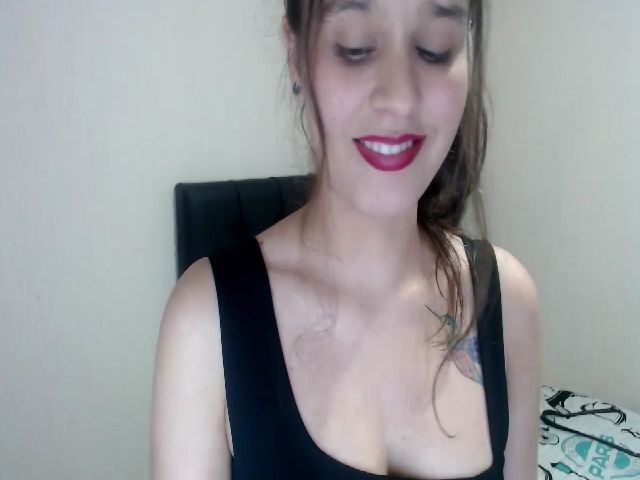 Live sex webcam photo for Jadi_lee #271080371