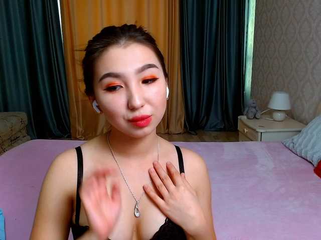 Live sex webcam photo for AmeliMai #271086716