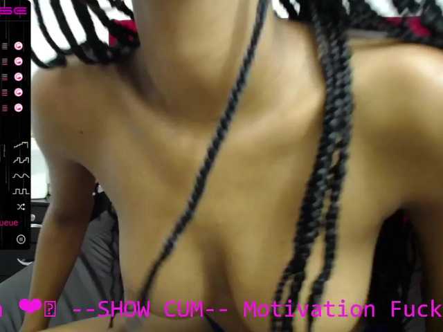 Live sex webcam photo for miakhalifha #271082194